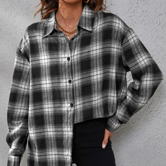 Black and White Plaid Button Down Shirt in XS and M - Picture 3 of 6